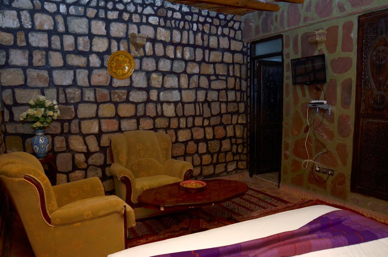 Riad Aslda أسني المظهر الخارجي الصورة